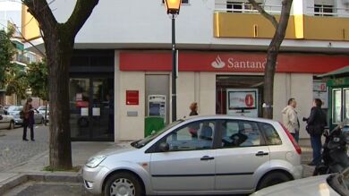 Obligan al director de un banco a abrir la caja fuerte tras secuestrarle en su casa