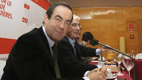 Bono cree que el PSOE tiene que continuar en la dirección de España Bono cree que el PSOE tiene que continuar en la dirección de España