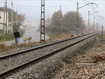 Imagen de archivo de las vías de un tren. Imagen de archivo de las vías de un tren.