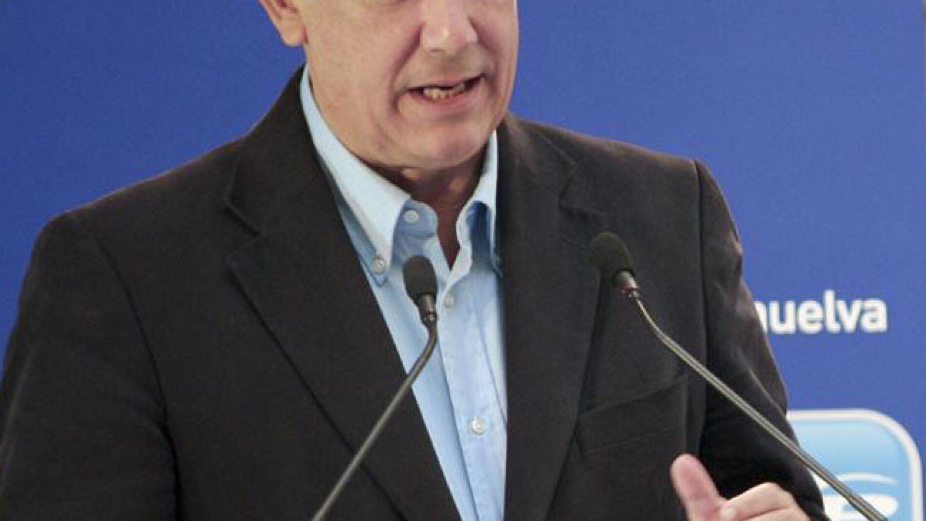 Javier Arenas, durante su intervenci&oacute;n en Huelva