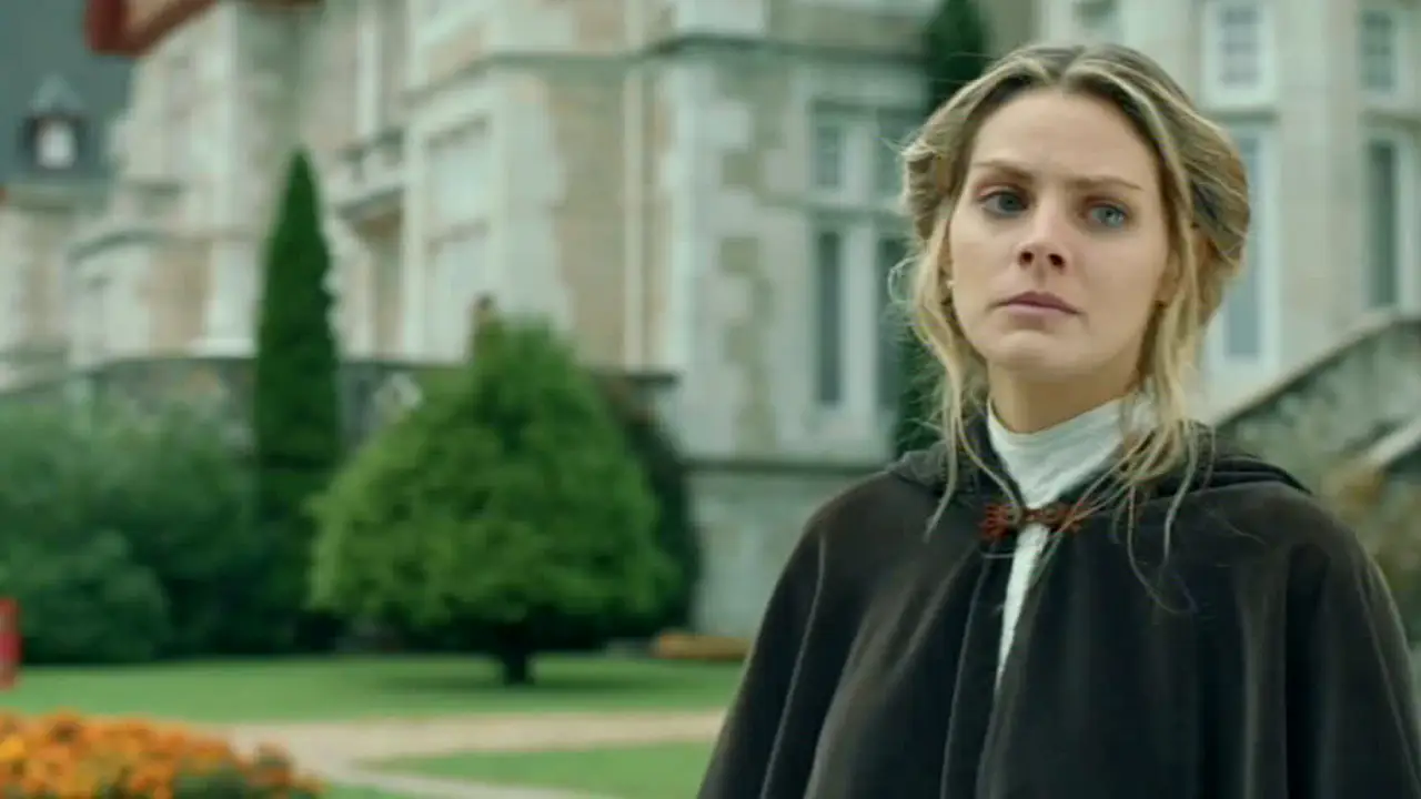 Alicia deja el Gran Hotel