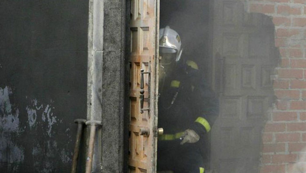Se investiga si el incendio del Teatro Albéniz ha sido intencionado o fortuito  