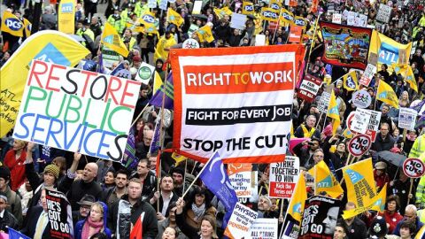 Cierran los colegios y aplazan miles de operaciones quir&uacute;rgicas en Reino Unido