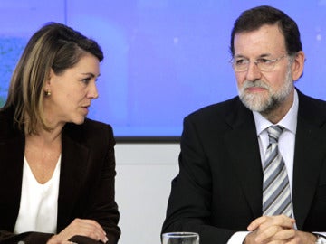 Rajoy y Cospedal, juntos en la reunión de Génova