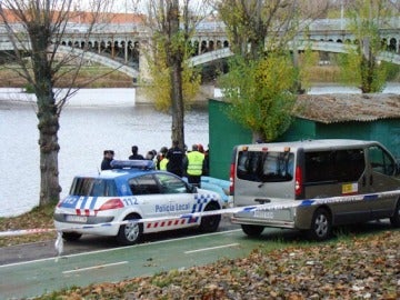 Hallan el cadáver de una mujer en el Tormes