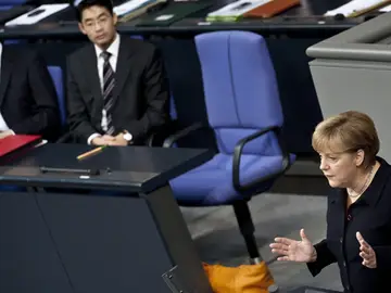 Merkel, ante el Parlamento Merkel, ante el Parlamento