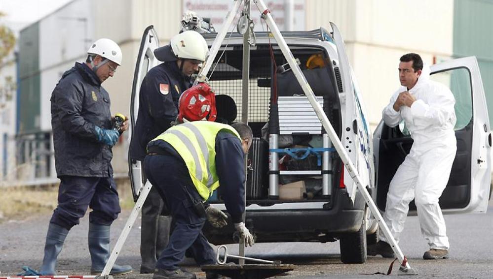 La Policía busca en alcantarillas pistas sobre los niños de Córdoba