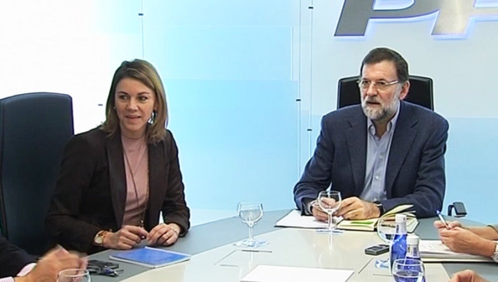 Rajoy reunido con su comité.