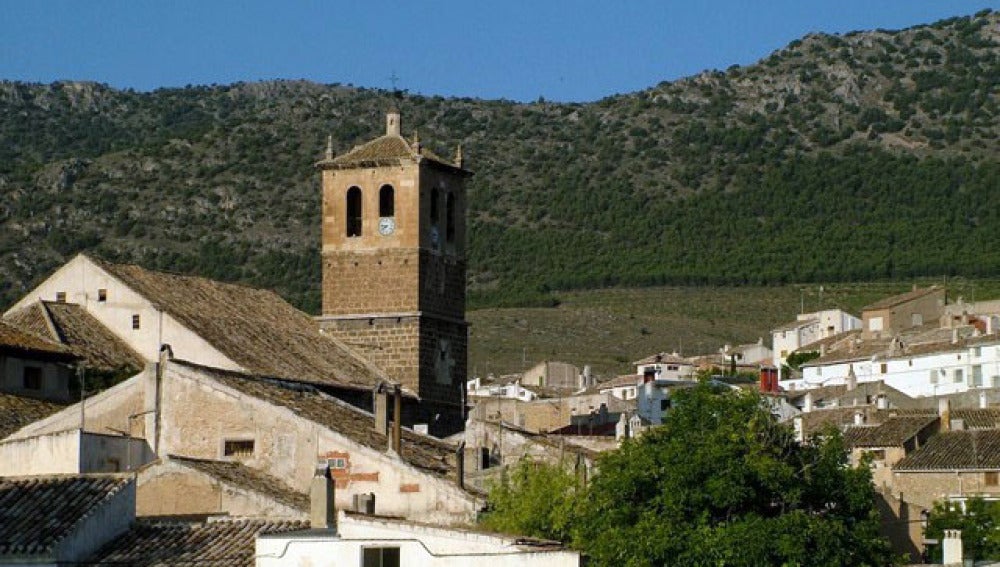 Nerja tiene un cura 3.0