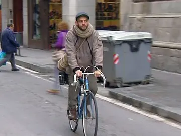 Quitan 4 puntos a un ciclista ebrio que no tiene carné Quitan 4 puntos a un ciclista ebrio que no tiene carné