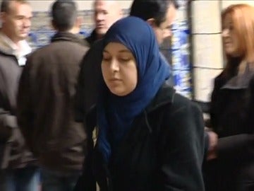 Juzgan a una mujer marroquí por el intento de asesinato de su hija de menos de un año Juzgan a una mujer marroquí por el intento de asesinato de su hija de menos de un año