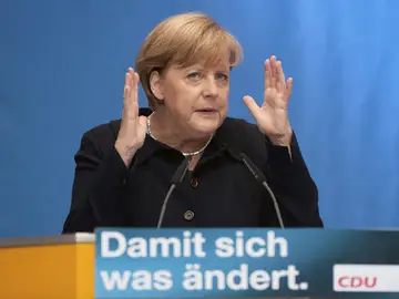 Merkel rechaza las especulaciones sobre la insolvencia de Grecia Merkel rechaza las especulaciones sobre la insolvencia de Grecia