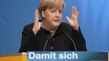 Merkel rechaza las especulaciones sobre la insolvencia de Grecia