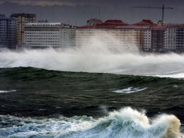 La costa de A Coruña, entre las playas de Riazor y Orzán