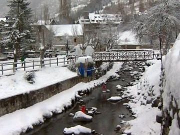 La nieve ocupa Formigal en la Navidad de estos días