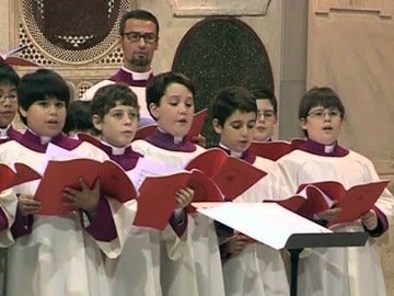 Los niños del coro de la Capilla Sixtina, preparados para el concierto de Navidad