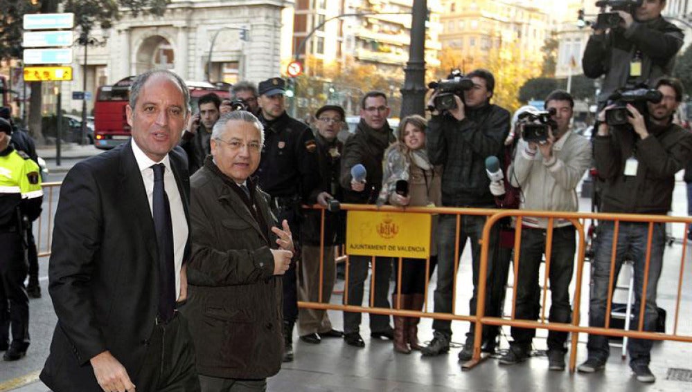 Sexta jornada del juicio de los trajes