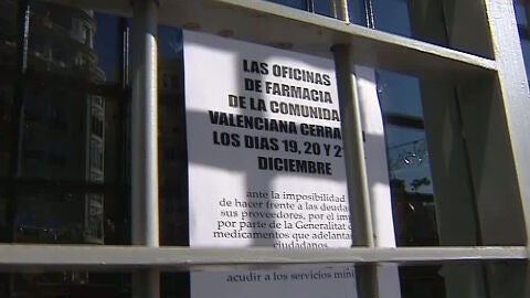 Cartel de cierre en una farmacia