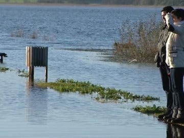 Inundaciones en Galicia por el desbordamiento de una laguna