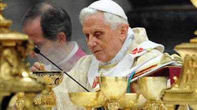 Benedicto XVI cree que el matrimonio homosexual amenaza el futuro de la humanidad