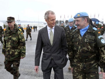 Pedro Morenés visita el contingente militar de Marjayún en Libano