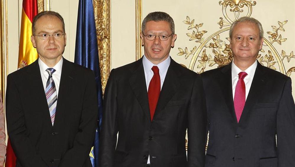  Alberto Ruiz-Gallardón, Fernando Román y Juan Bravo