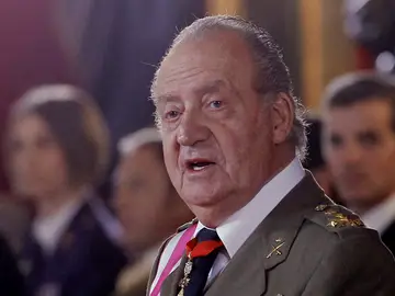 Don Juan Carlos en un acto militar Don Juan Carlos en un acto militar