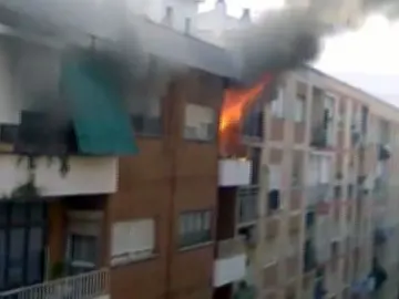 Incendio en una vivienda en Badajoz Incendio en una vivienda en Badajoz