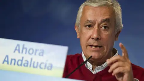 Javier Arenas en un mitin del PP de Andalucía Javier Arenas en un mitin del PP de Andalucía
