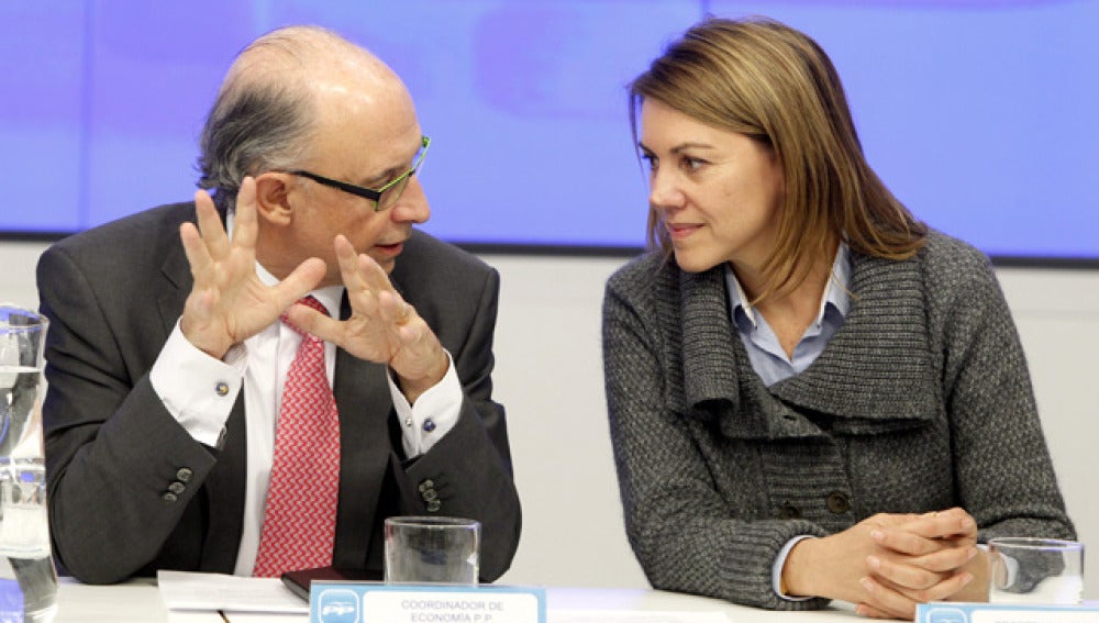 Cristóbal Montoro y María Dolores de Cospedal