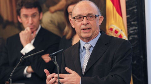 Crist&oacute;bal Montoro, ministro de Hacienda