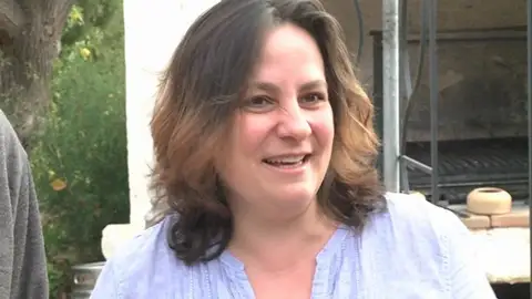 Profesora de religión readmitida Profesora de religión readmitida
