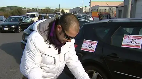 Los vecinos de Torredembarra se manifiestan pidiendo un 'Stop Radar' Los vecinos de Torredembarra se manifiestan pidiendo un 'Stop Radar'