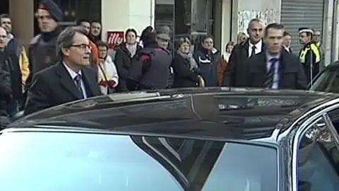 Artur Mas, increpado por los Mossos Artur Mas, increpado por los Mossos