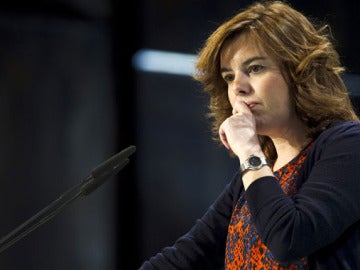 Soraya Sáenz de Santamaría urge a cerrar la reforma laboral