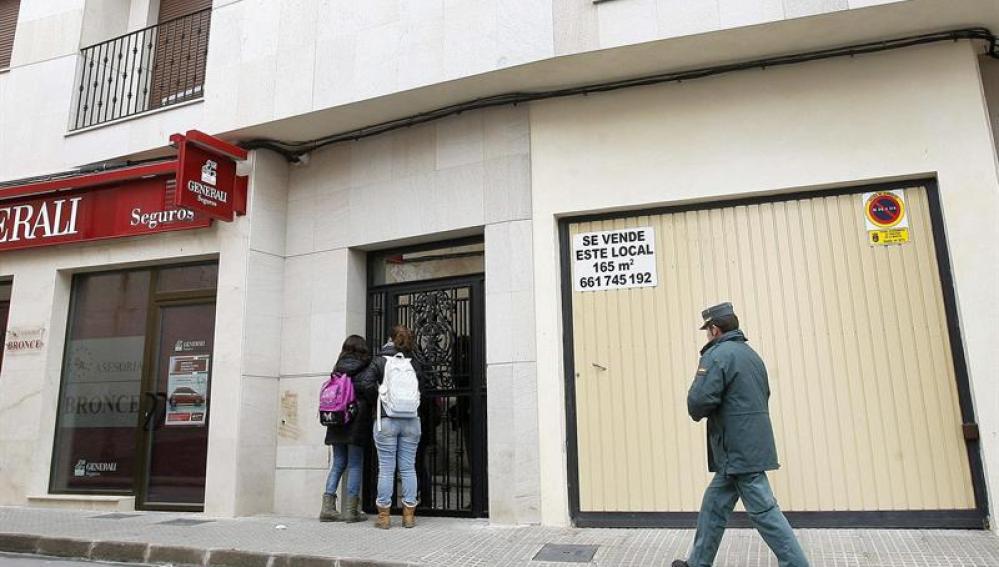 Vista del exterior del domicilio de la pareja detenida