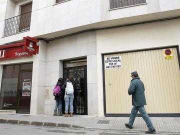 Vista del exterior del domicilio de la pareja detenida