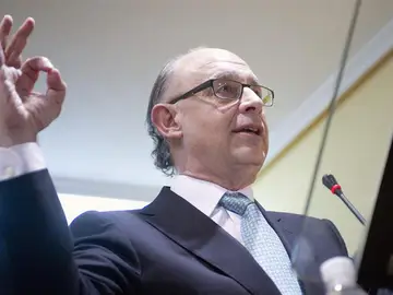 Montoro plantea una línea ICO para CCAA Montoro plantea una línea ICO para CCAA