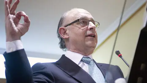 Montoro plantea una línea ICO para CCAA Montoro plantea una línea ICO para CCAA