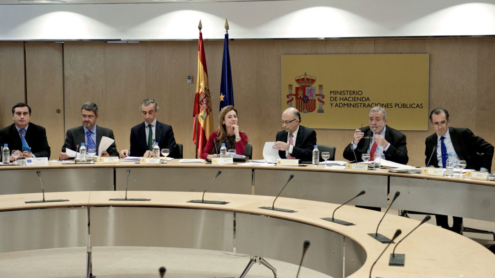 Crist&oacute;bal Montoro, durante la reuni&oacute;n con los consejeros de Hacienda