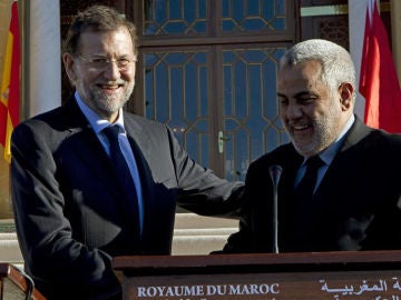 Mariano Rajoy con Abdelilah Benrikane