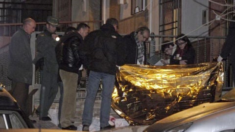 Un hombre asesina a su mujer y se entrega