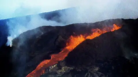 Río de lava en El Hierro Río de lava en El Hierro