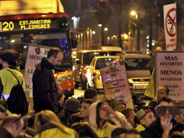 Los Mossos cortan la Diagonal en Barcelona