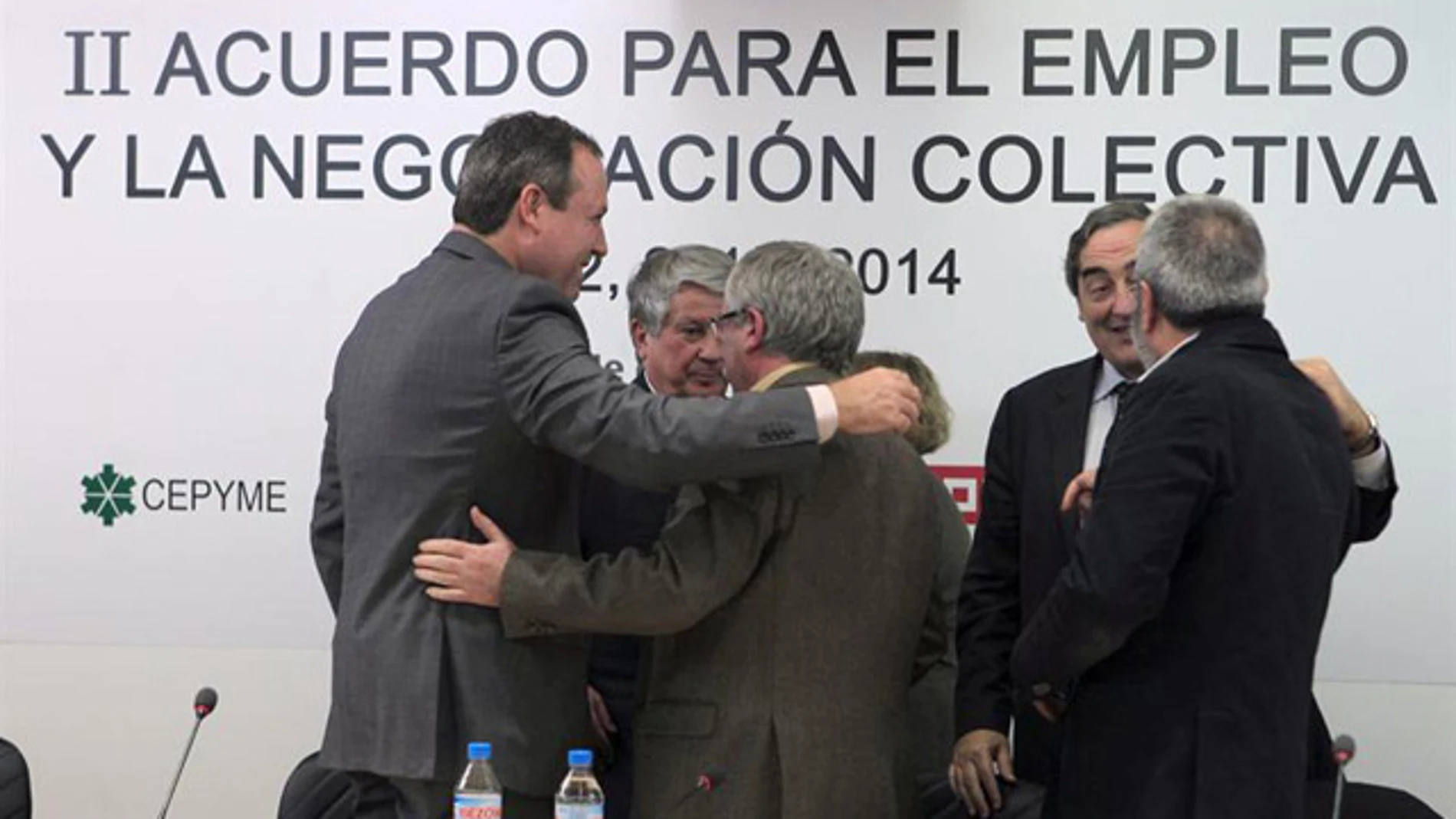 Sindicatos y patronal se felicitan por el acuerdo Sindicatos y patronal se felicitan por el acuerdo