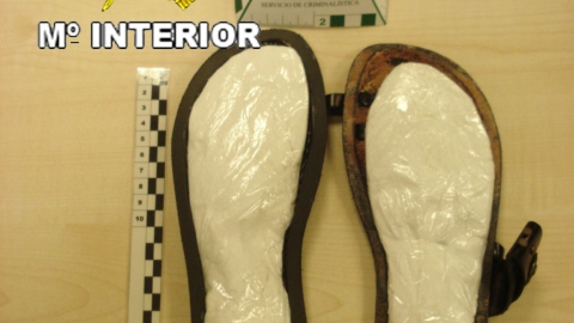 Chanclas con coca&iacute;na