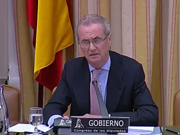 Pedro Morenés en una comparecencia Pedro Morenés en una comparecencia
