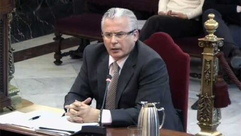 Garz&oacute;n en el juicio por investigar los cr&iacute;menes del franquismo
