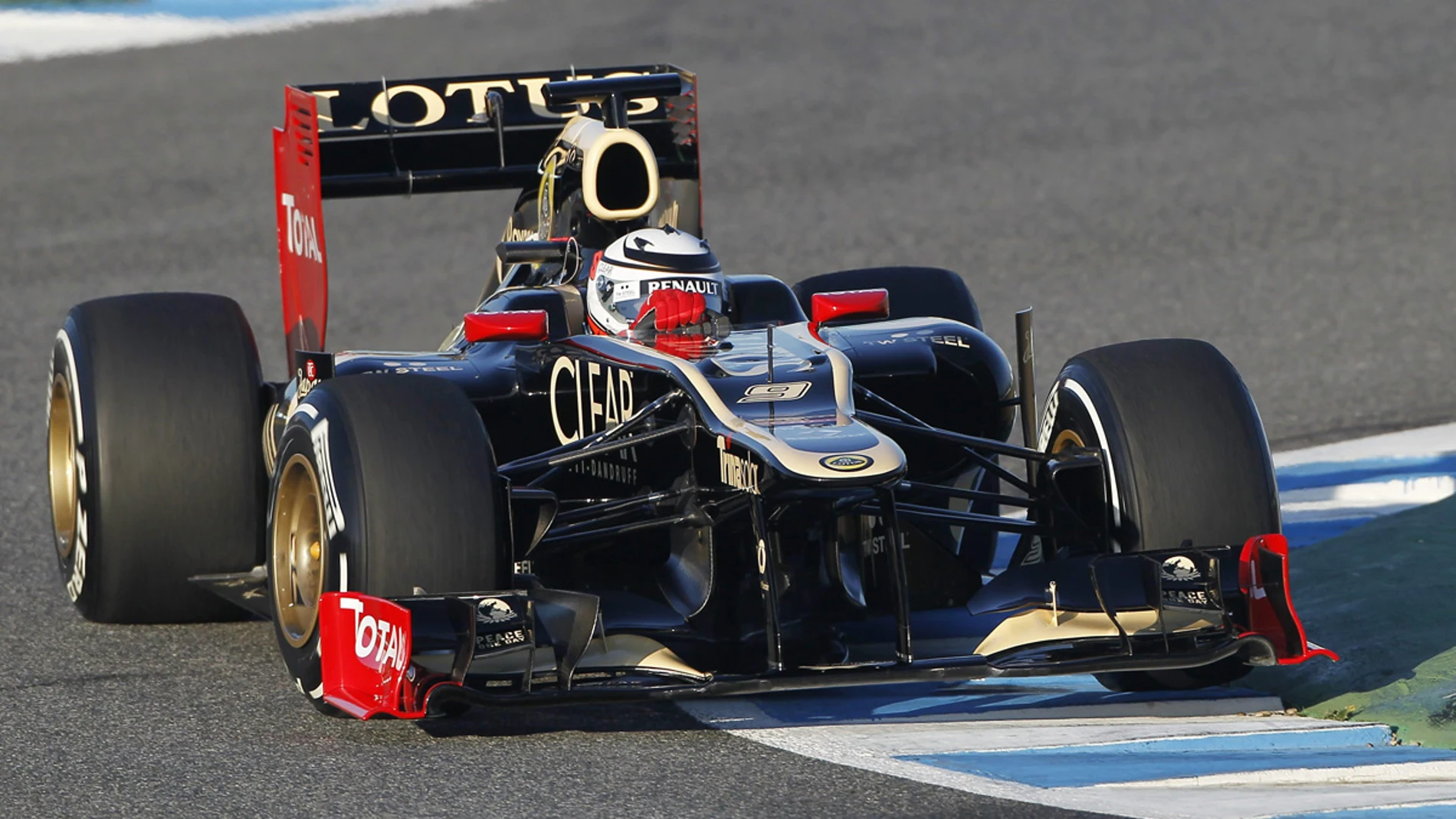 Raikkonen, a bordo del Lotus en Jerez