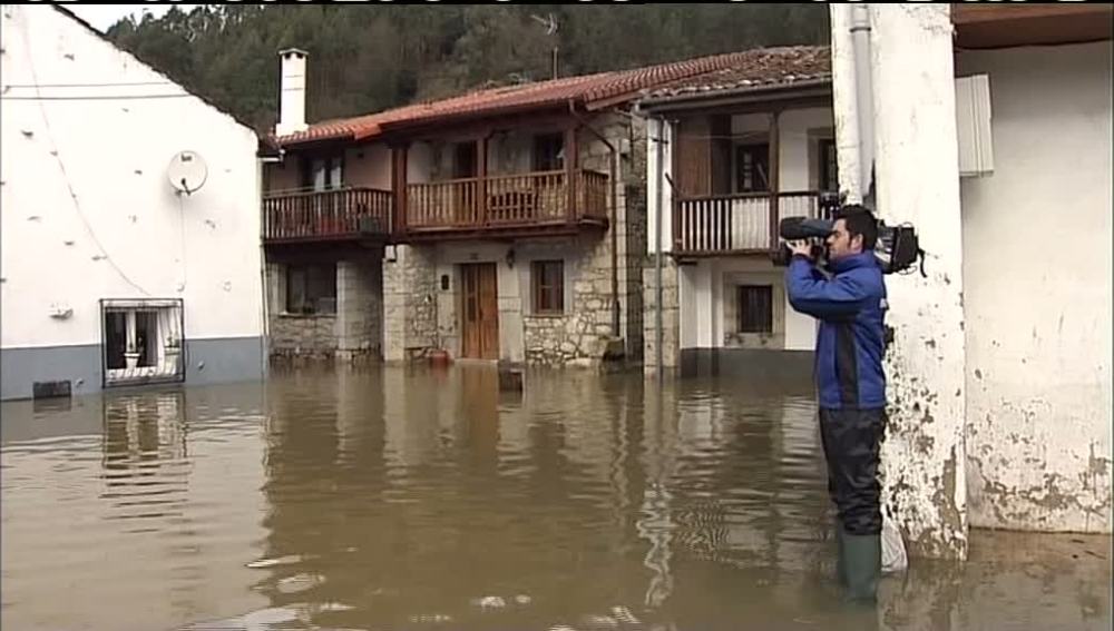 Cantabria y Asturias sufren graves inundaciones debido a las fuertes lluvias